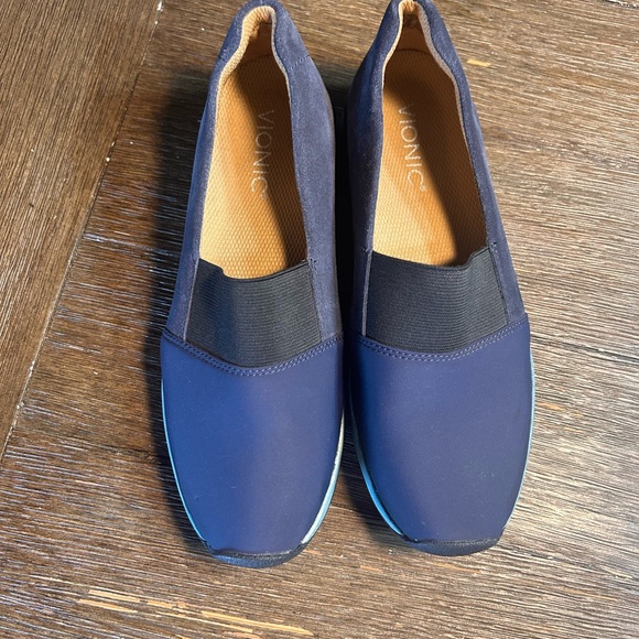 Vionic Cameo slip on shoes size 7 - Picture 5 of 11